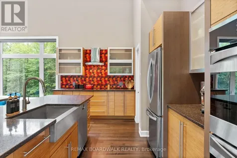 108 Edith Margaret Place Ottawa ON K2W 1A8