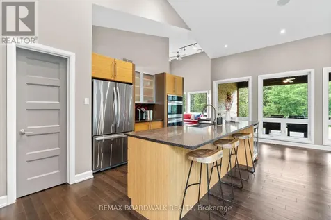 108 Edith Margaret Place Ottawa ON K2W 1A8