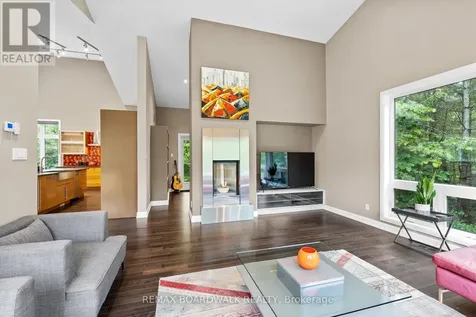 108 Edith Margaret Place Ottawa ON K2W 1A8