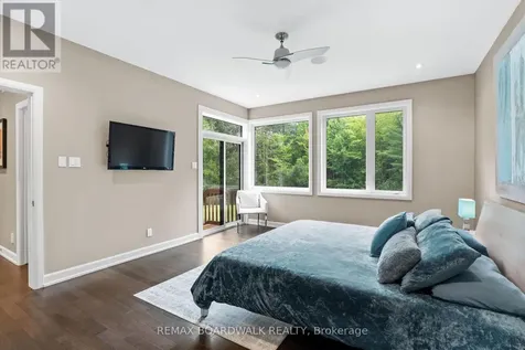 108 Edith Margaret Place Ottawa ON K2W 1A8