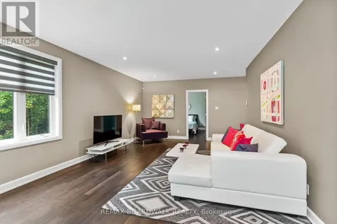 108 Edith Margaret Place Ottawa ON K2W 1A8