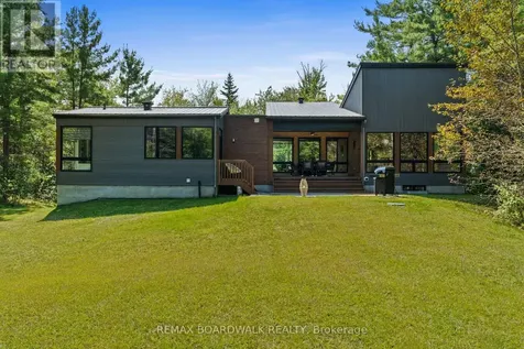 108 Edith Margaret Place Ottawa ON K2W 1A8