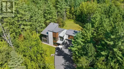 108 Edith Margaret Place Ottawa ON K2W 1A8
