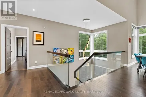 108 Edith Margaret Place Ottawa ON K2W 1A8