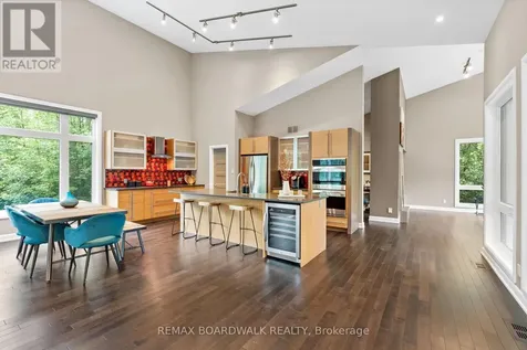 108 Edith Margaret Place Ottawa ON K2W 1A8