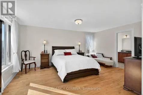 4633 Albion Road Ottawa ON K1X 1A4