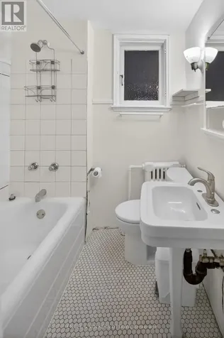 523 Mcleod Street Ottawa ON K1R 5P9