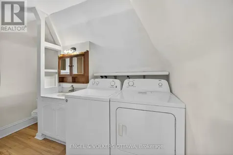 523 Mcleod Street Ottawa ON K1R 5P9