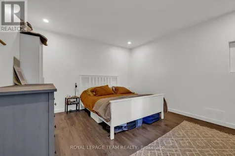 325 Hinchey Avenue Ottawa ON K1Y 1M1