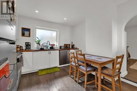 325 Hinchey Avenue Ottawa ON K1Y 1M1