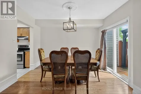 23 Chantilly Gate Ottawa ON K2S 2B1