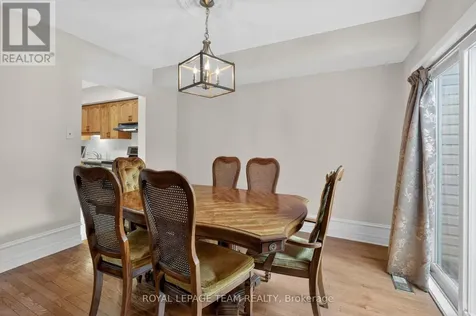 23 Chantilly Gate Ottawa ON K2S 2B1
