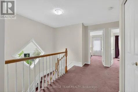 23 Chantilly Gate Ottawa ON K2S 2B1