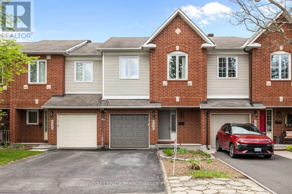 6420 Sablewood Place Ottawa ON K1C 7L7
