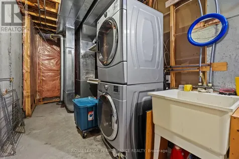 6420 Sablewood Place Ottawa ON K1C 7L7