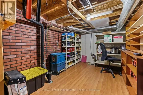 6420 Sablewood Place Ottawa ON K1C 7L7