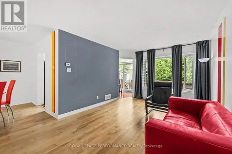 6420 Sablewood Place Ottawa ON K1C 7L7