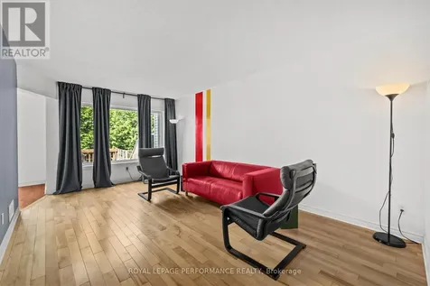 6420 Sablewood Place Ottawa ON K1C 7L7