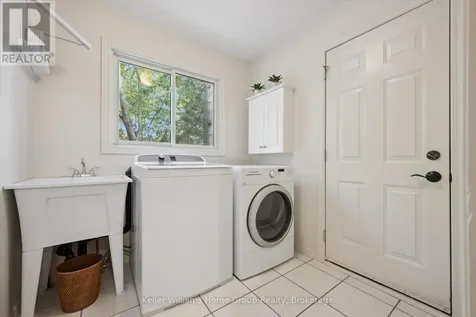41 Ptarmigan Drive Guelph (kortright Hills) ON N1C 1B4