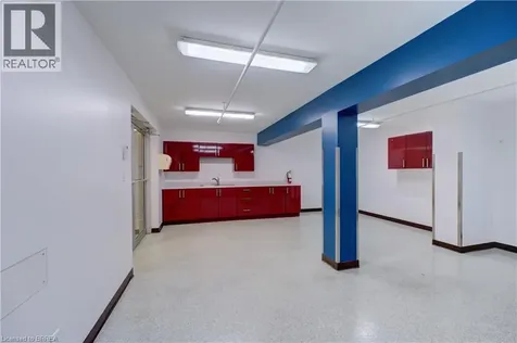 36 Easton Road Brantford ON N3P 1J5