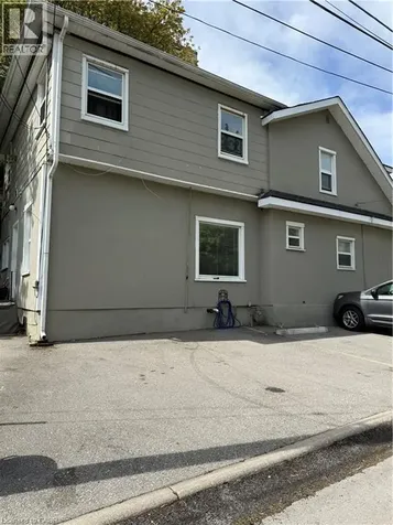29 Mountain Avenue South Stoney Creek ON L8G 2V7