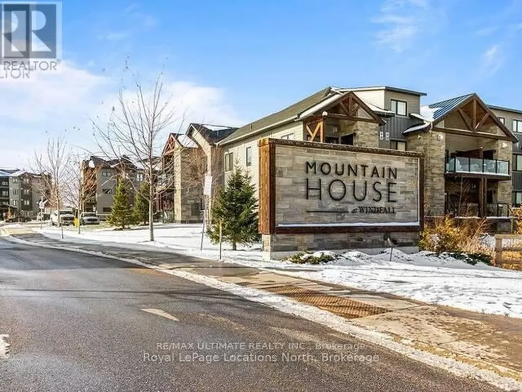 11 Beausoleil Lane Blue Mountains ON L9Y 0Y5