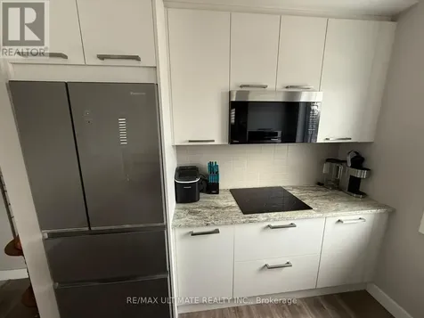 11 Beausoleil Lane Blue Mountains ON L9Y 0Y5
