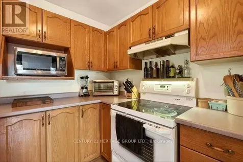 31 Kinross Street Haldimand ON N3W 1J7