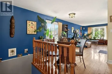 31 Kinross Street Haldimand ON N3W 1J7