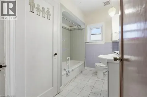 609 Guelph Street Kitchener ON N2H 5Y5