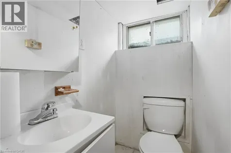 609 Guelph Street Kitchener ON N2H 5Y5