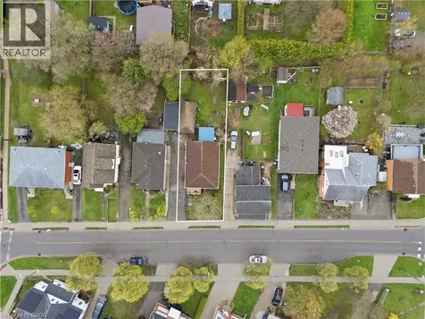 609 Guelph Street Kitchener ON N2H 5Y5