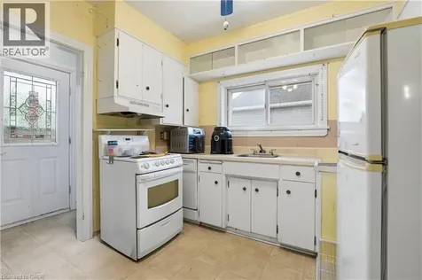 609 Guelph Street Kitchener ON N2H 5Y5