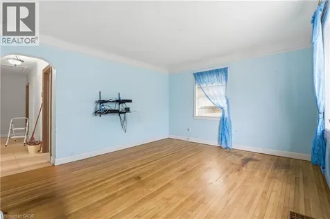 609 Guelph Street Kitchener ON N2H 5Y5