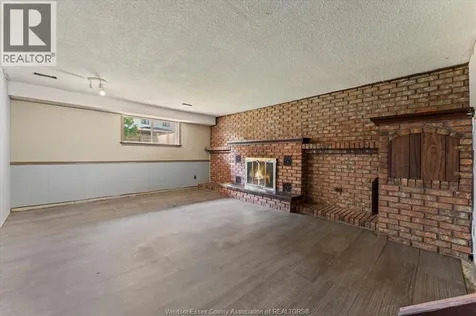 12249 Papineau Court Tecumseh ON N8N 3B5