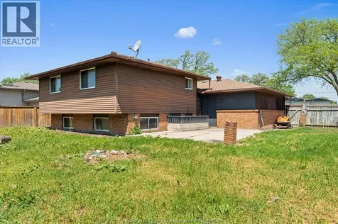 12249 Papineau Court Tecumseh ON N8N 3B5
