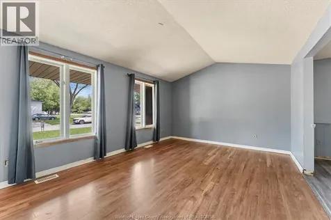 12249 Papineau Court Tecumseh ON N8N 3B5