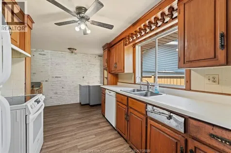 12249 Papineau Court Tecumseh ON N8N 3B5