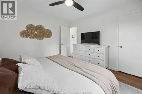 2725 Randolph Avenue Windsor ON N9E 3E1