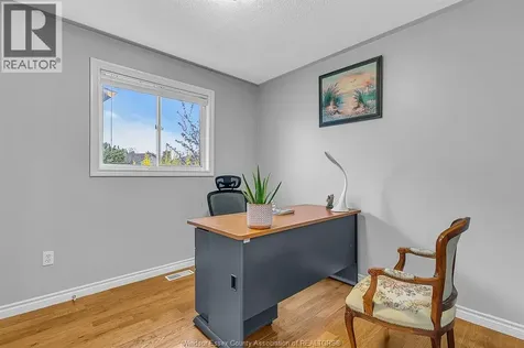 3114 Fletcher Windsor ON N9E 4M7
