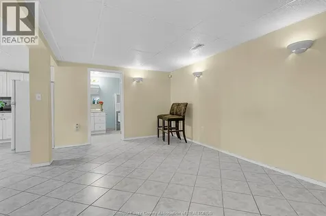 3114 Fletcher Windsor ON N9E 4M7