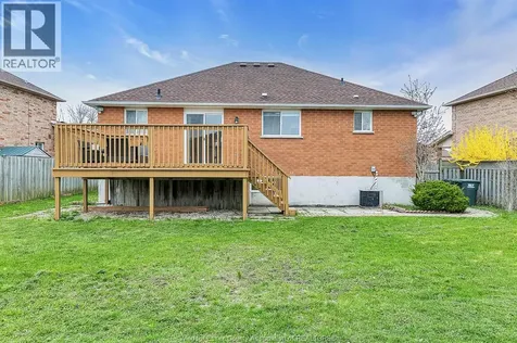 3114 Fletcher Windsor ON N9E 4M7