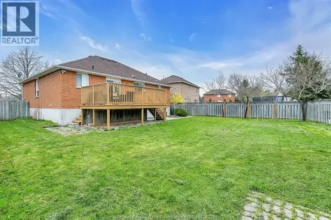 3114 Fletcher Windsor ON N9E 4M7