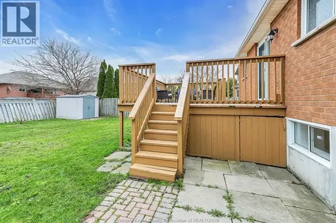 3114 Fletcher Windsor ON N9E 4M7