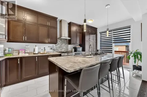 2725 Sapphire Drive Pickering ON L1X 0G3