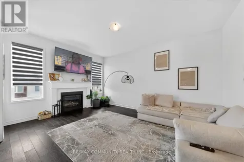 2725 Sapphire Drive Pickering ON L1X 0G3