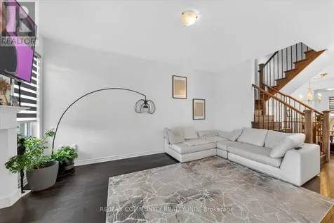 2725 Sapphire Drive Pickering ON L1X 0G3