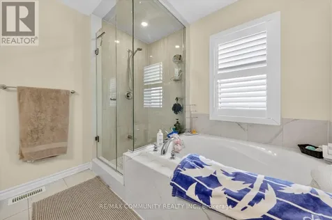2725 Sapphire Drive Pickering ON L1X 0G3