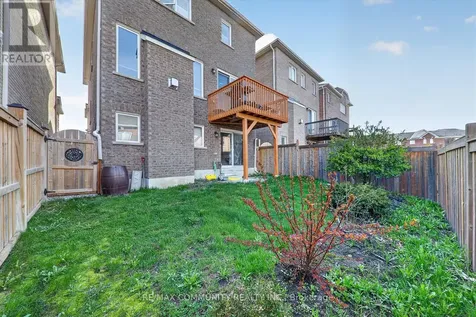 2725 Sapphire Drive Pickering ON L1X 0G3