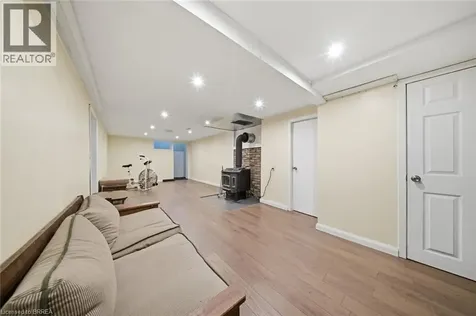 237 Cleaver Road Brantford ON N3R 0B8